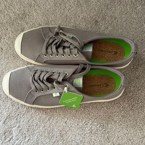 Brand new with tags cariuma men’s shoes size 11